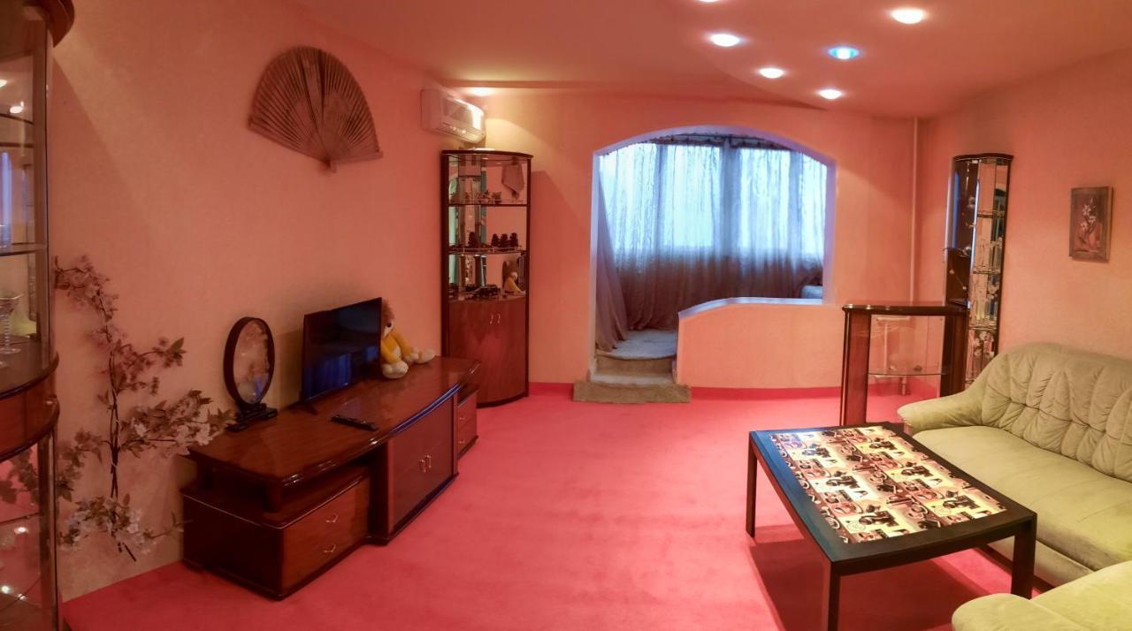 Viktor Apartment Chornomorsk Ngoại thất bức ảnh